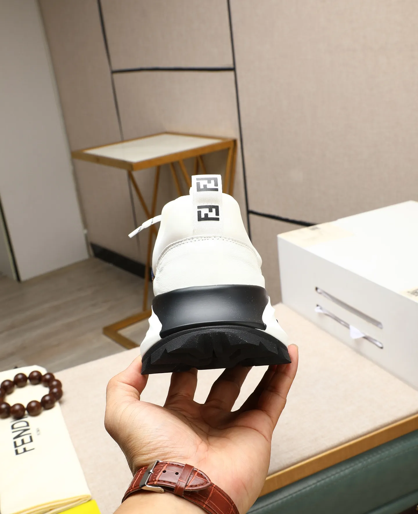 Men's shoes 💰460🕷🕷[FENDI] Fendi fashionable casual men's shoes 🇨🇳Original official website 1:1 model opening, new models are available first 💯Not high-profile but avant-garde, simple About low-key and fashionable, super versatile style 🌿 Made of original cowhide ➕ Pigskin lining 🎋 The version is comfortable on the feet, so rigorous for any small place, and the workmanship is first-class 🍍38-44 Large quantities in stock